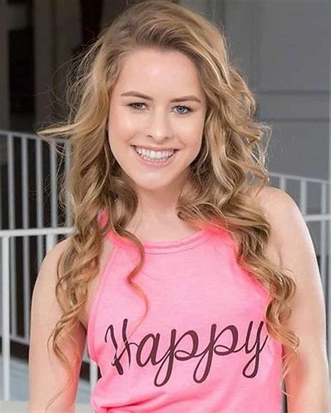 lilly ford|Lilly Ford Wiki, Biography, Age, Family, Height, Net Worth, .